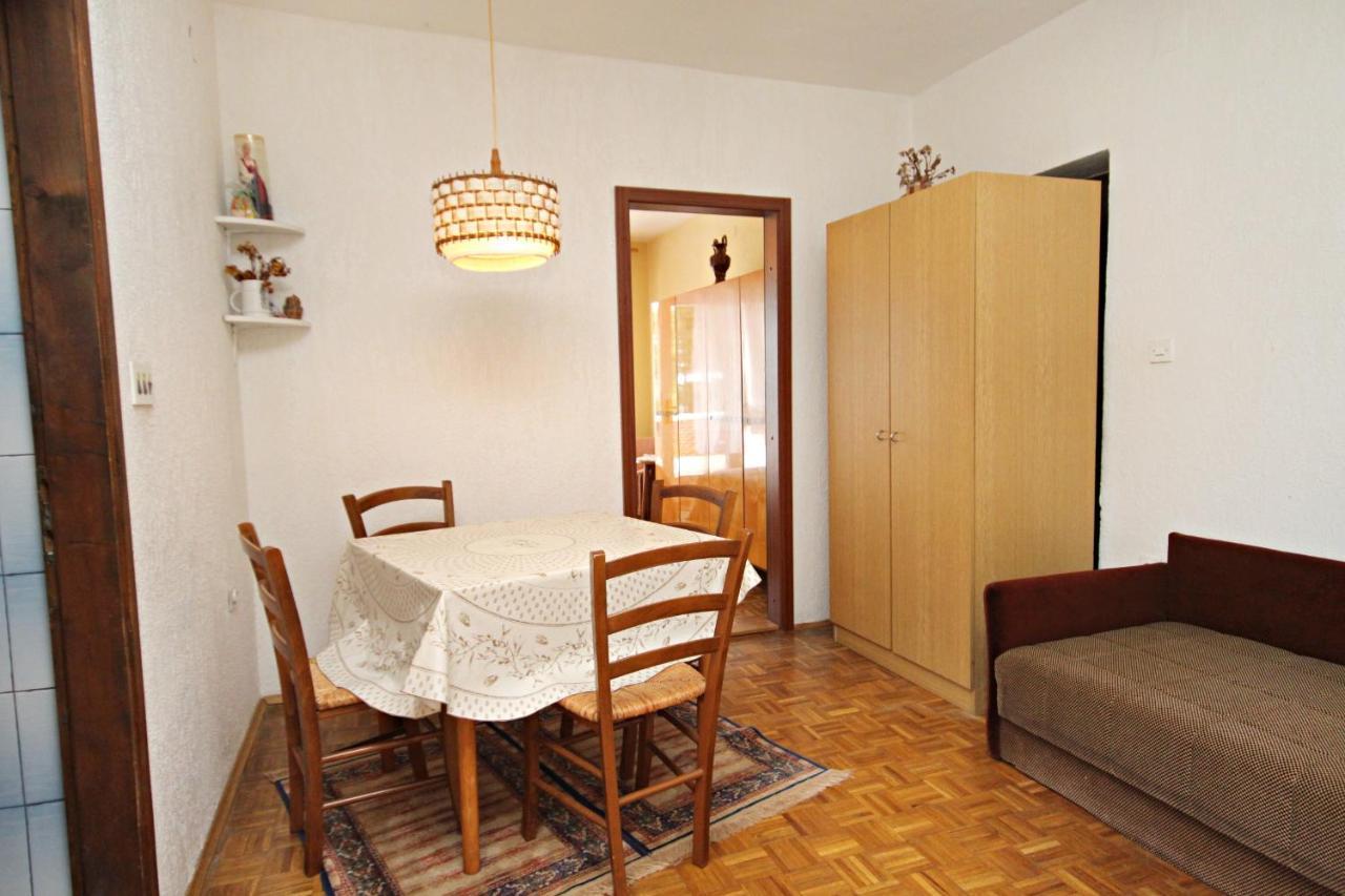 Apartments By The Sea Novi Vinodolski - 5558 Zewnętrze zdjęcie